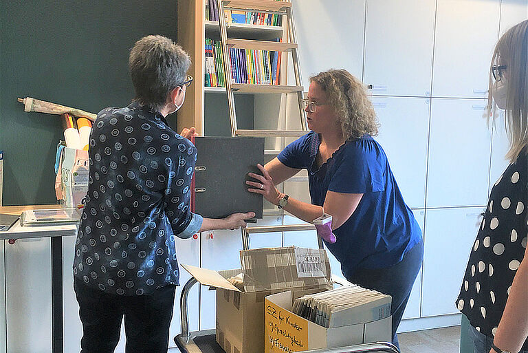 Einzug ins neue Lehrerzimmer